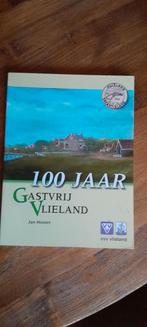 100 Jaar Gastvrij Vlieland - Reisgids, Boeken, Overige merken, Jan Houter, Europa, Ophalen of Verzenden