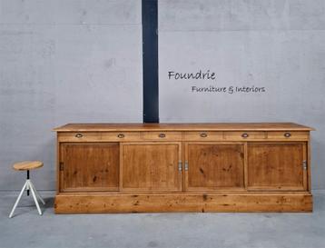 XXL Antieke Toonbank / keukeneiland / Dressoir 3m. Breed beschikbaar voor biedingen