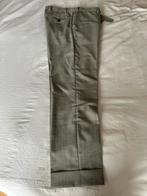 Lichtgrijze SuitSupply pantalon met omslag maat 46, Ophalen of Verzenden, Zo goed als nieuw, Maat 46 (S) of kleiner, Grijs