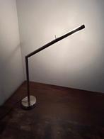 Bureau / tafel lamp Freelight, Huis en Inrichting, Modern, Metaal, Zo goed als nieuw, 50 tot 75 cm
