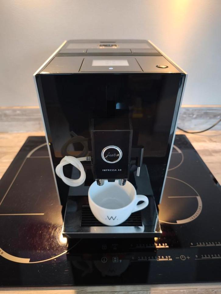 Jura a9 otc, Witgoed en Apparatuur, Koffiezetapparaten, Zo goed als nieuw, Gemalen koffie, Koffiebonen, Koffiemachine, 10 kopjes of meer