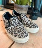 Instappers met panterprint / luipaard van sacha - maat 39, Ophalen of Verzenden, Zo goed als nieuw, Bruin, Instappers