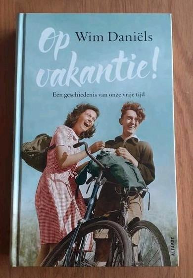 Wim Daniëls - Op vakantie!, Boeken, Overige Boeken, Zo goed als nieuw, Ophalen of Verzenden
