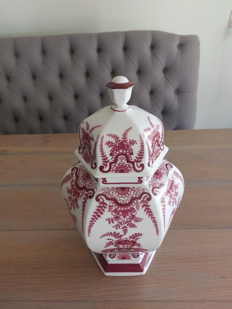 Antieke porseleinen vaas met deksel. Merk seltmann, Ophalen of Verzenden