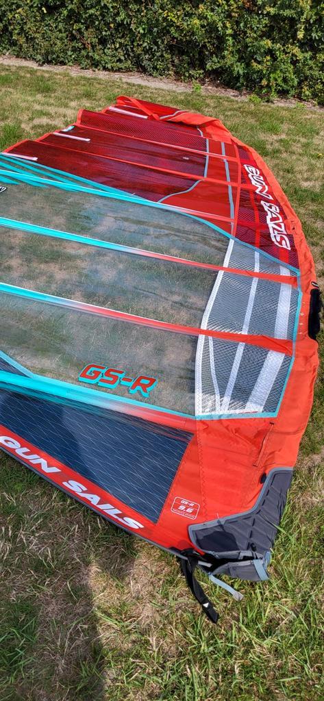 Gunsails zeilen 9.6 .7.1  enz neilpryde carbon gieken, Watersport en Boten, Windsurfen, Zo goed als nieuw, Minder dan 250 cm, Ophalen of Verzenden