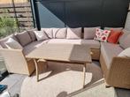 Wicker Loungeset met Tafel en Kussens, Tuin en Terras, Tuinsets en Loungesets, Bank, 6 zitplaatsen, Ophalen of Verzenden, Zo goed als nieuw