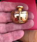 Yves Saint Laurent YSL parfum Pin Broche Parfum Flesje Uniek, Sieraden, Tassen en Uiterlijk, Broches, Ophalen of Verzenden, Gebruikt