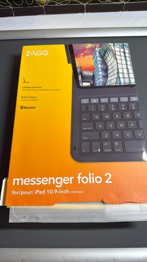ZAGG Messenger Folio 2 for Apple iPad 10th 10.9’, Computers en Software, Tablet-hoezen, Nieuw, 10 inch, Ophalen of Verzenden