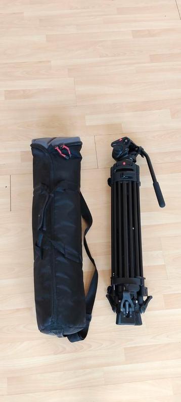 Manfrotto 525 MVB statief + 501 HDV fluid head  beschikbaar voor biedingen