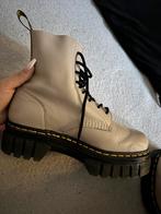 Dr Martins beige kleur, Kleding | Dames, Schoenen, Beige, Lage of Enkellaarzen, Nieuw, Ophalen of Verzenden