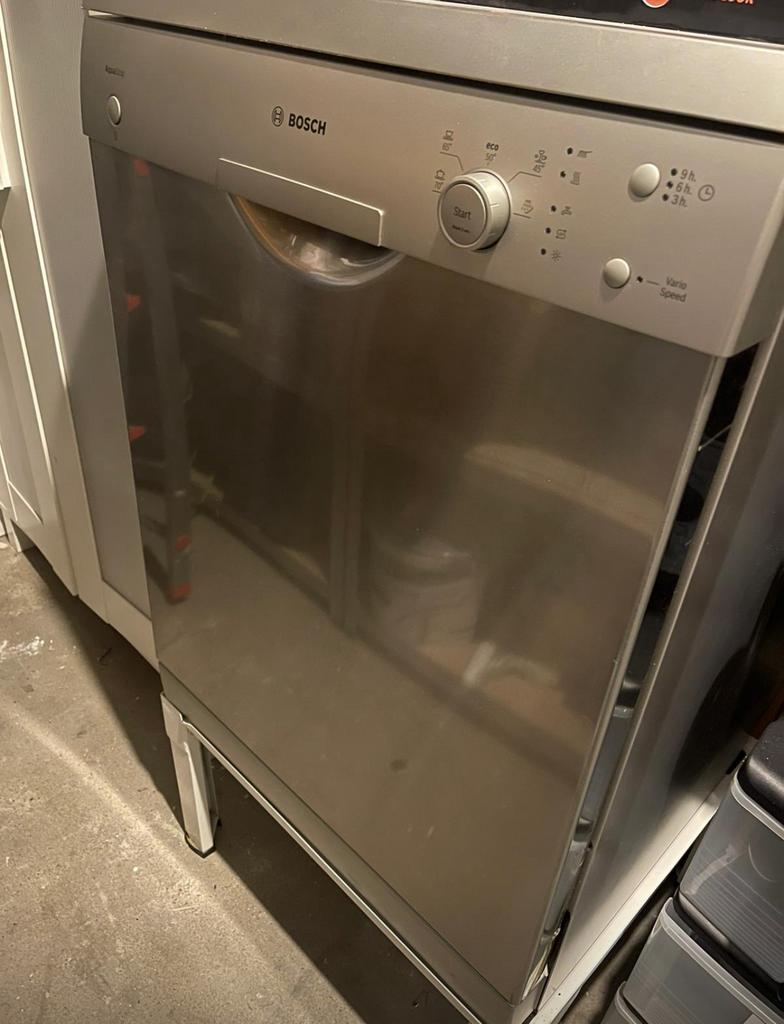 Bosch vaatwasser – SMS50D28EU, Witgoed en Apparatuur, Vaatwasmachines, Ophalen, Zo goed als nieuw, Inbouw, 85 tot 90 cm