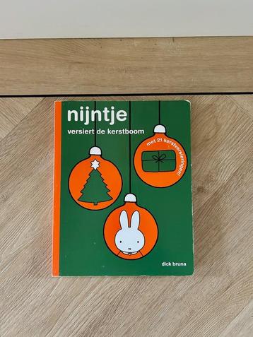 Z.g.a.n. Kartonboek Nijntje versiert de kerstboom met hanger beschikbaar voor biedingen