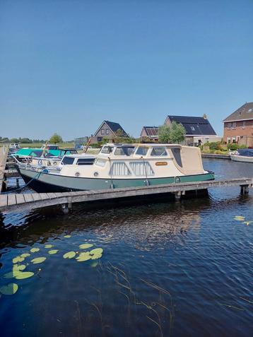 Huitema schouw motorboot kruiser beschikbaar voor biedingen