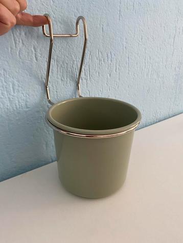 Hultarp pot met houder - lichtgroen zilverkleurig beschikbaar voor biedingen