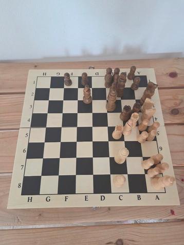 Schaakspel - Houten Bord & Stukken beschikbaar voor biedingen