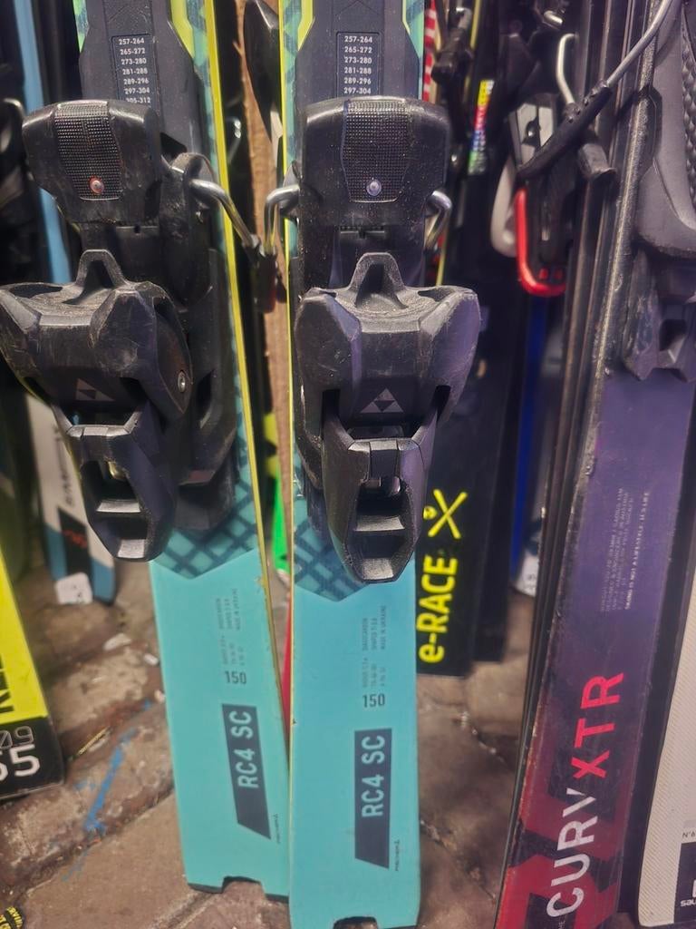 ACTIE !!! FISCHER RC4 SC PRO 2024/25, Sport en Fitness, Skiën en Langlaufen, 140 tot 160 cm, Fischer, Ophalen of Verzenden, Zo goed als nieuw