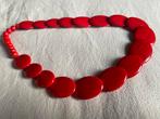 Rode Ketting met kunststof, Sieraden, Tassen en Uiterlijk, Kettingen, Ophalen of Verzenden, Zo goed als nieuw, Rood, Kunststof