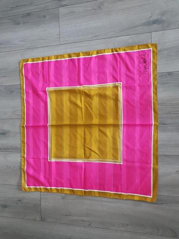 Marc Aurel prachtige sjaal 75 x 75 cm in zeer goede staat  beschikbaar voor biedingen