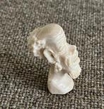 Klein oud beeldje van een Chinese man, Antiek en Kunst, Kunst | Beelden en Houtsnijwerken, Ophalen of Verzenden