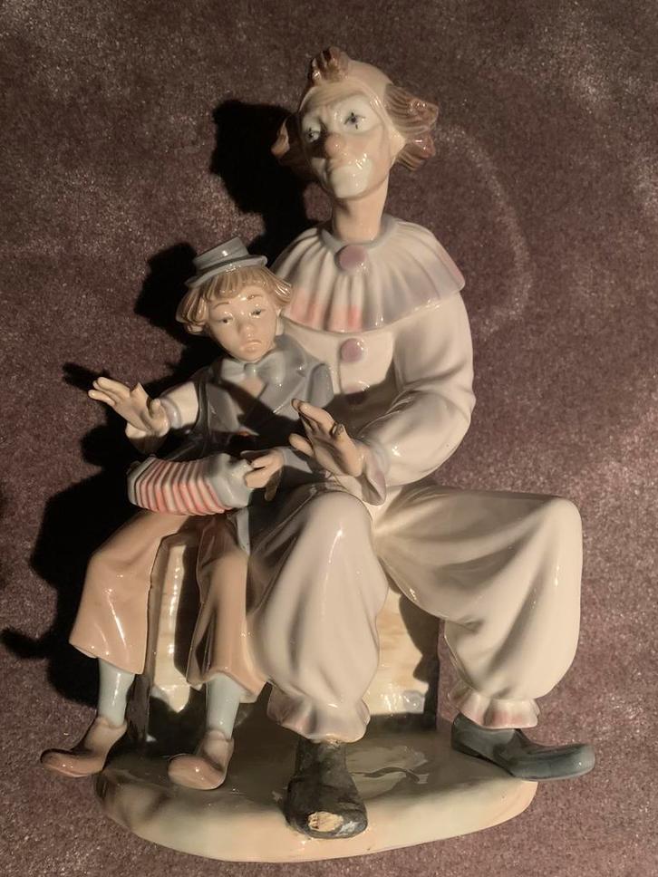 Vintage Spaans Porselein Clown beeldje music les Nao Lladro, Antiek en Kunst, Kunst | Designobjecten, Ophalen of Verzenden