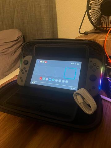 Nintendo Switch (V1) (Grijs) met Case & 32GB SD beschikbaar voor biedingen
