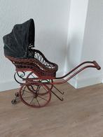 Antieke poppenwagen - alleen ophalen, Antiek en Kunst, Antiek | Speelgoed, Ophalen