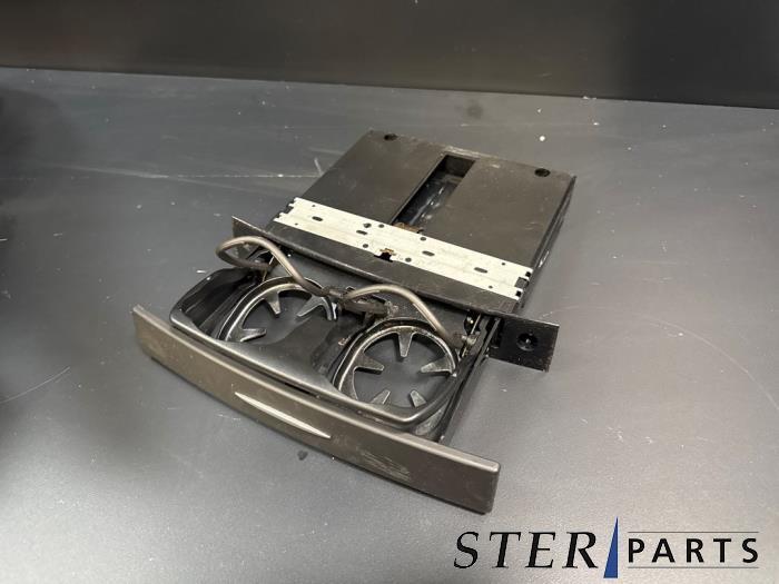 Bekerhouder van een Mercedes SLK, Auto-onderdelen, Interieur en Bekleding, Mercedes-Benz, Gebruikt, 3 maanden garantie, Ophalen of Verzenden