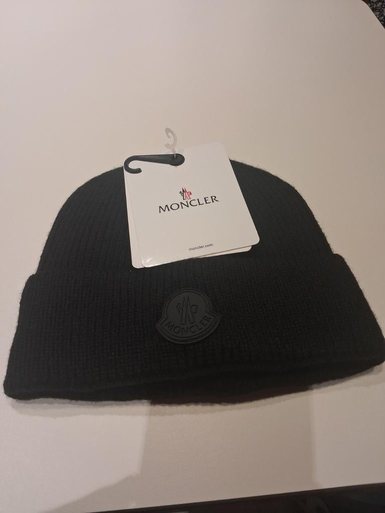 Moncler Muts - Zo goed als nieuw!, Moncler, Hoed, Zo goed als nieuw, One size fits all