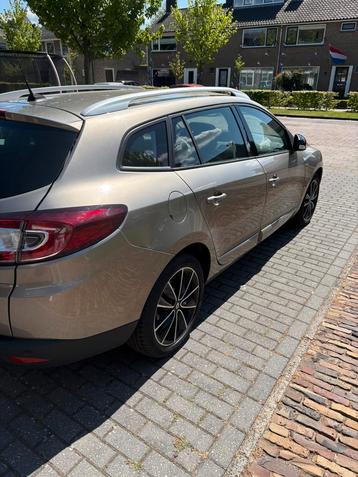 Renault Mégane 1.2 TCE 85KW Energy Estate 2013 Bruin beschikbaar voor biedingen