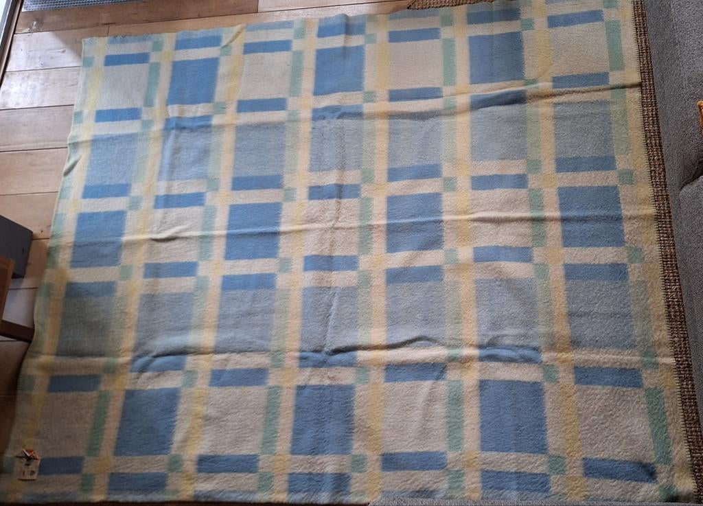 AaBe wollen deken 175 x 210 cm, Ophalen of Verzenden, Zo goed als nieuw