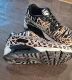 Leopard nikes maat 36 vier keer gedragen niet mijn ding, Ophalen of Verzenden, Zo goed als nieuw, Sneakers of Gympen
