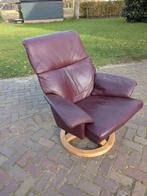 Bordeaux rode fauteuil, draaistoel, Huis en Inrichting, Fauteuils, Ophalen of Verzenden, Zo goed als nieuw, 75 tot 100 cm, 50 tot 75 cm