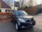 Daihatsu TERIOS Automaat/Trekhaak/Airco/Zeer mooi/Lederen be, Auto's, 1350 kg, Achterwielaandrijving, Gebruikt, Huisgarantie