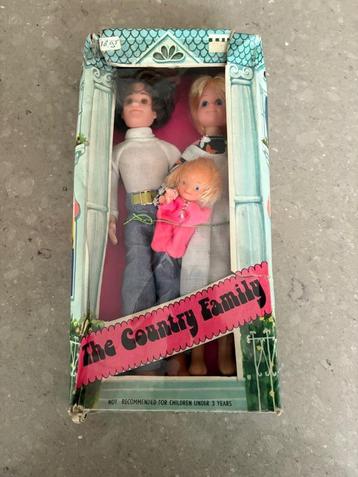 The Country Family poppenset in doos '70 beschikbaar voor biedingen