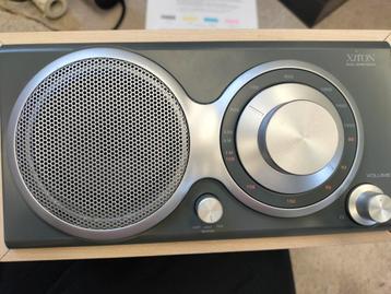 Radio Xiron dual band radio beschikbaar voor biedingen