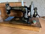 Antieke Ossa Naaimachine met Kap, Ophalen