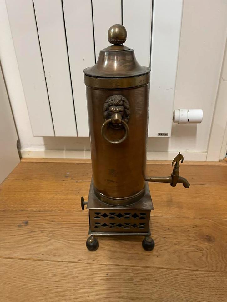 Antieke kraantjespot koffiepot met Leeuwenkoppen, Antiek en Kunst, Antiek | Keukenbenodigdheden, Ophalen
