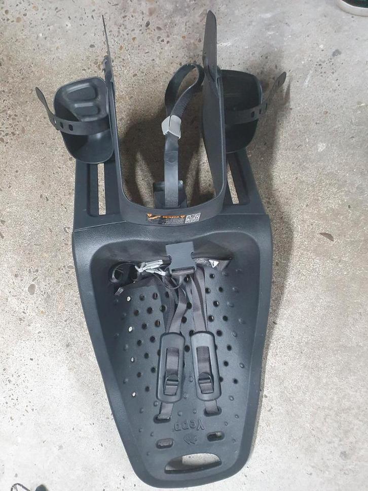 Zwart Yepp Maxi achterzitje inclusief Yepp easyfit adapter, Fietsen en Brommers, Fietsaccessoires | Fietsstoeltjes, Gebruikt, Achterzitje