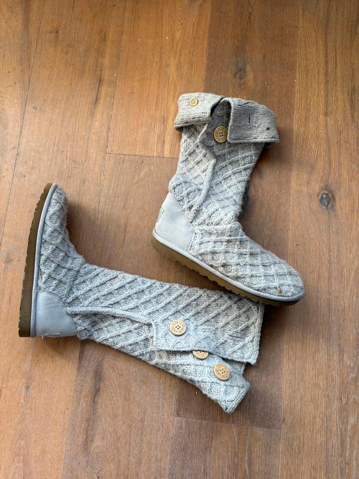 Originele ** Ugg ** wol maat 40 Uggs, Kleding | Dames, Schoenen, Gedragen, Overige typen, Beige, Ophalen of Verzenden