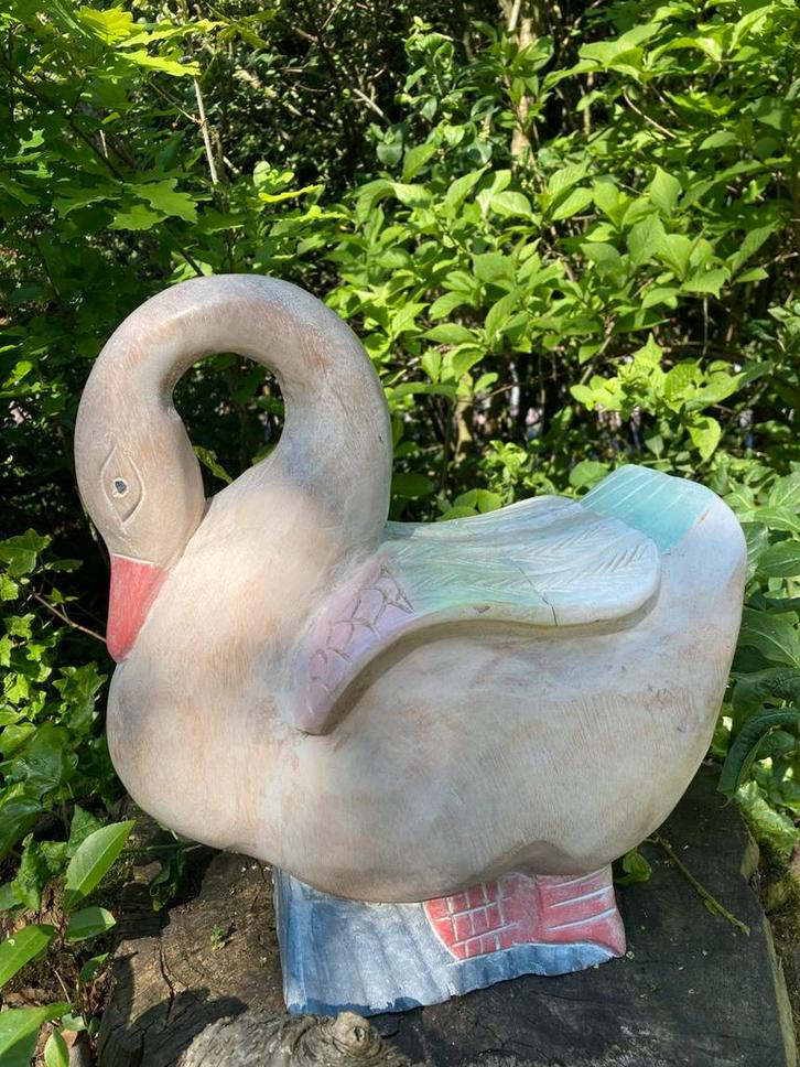 Unieke vintage houten zwaan in pasteltinten, Antiek en Kunst, Kunst | Beelden en Houtsnijwerken, Ophalen of Verzenden