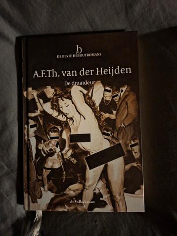De draaideur beschikbaar voor biedingen