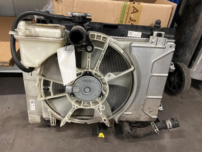 Koelerset van een Toyota Yaris, Gebruikt, -, -, Ophalen of Verzenden