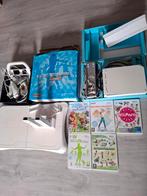 Nintendo Wii met toebehoren., Spelcomputers en Games, Ophalen of Verzenden, Gebruikt, Met 2 controllers, Met games