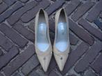 GRATIS VERZENDEN NIEUWE BEIGE LEREN FIRETTI PUMPS 40, Kleding | Dames, Schoenen met lage hakken, Verzenden, Beige, Nieuw