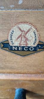 Laaks Brocante, mooie koffiemolen van het merk Neco, Ophalen of Verzenden