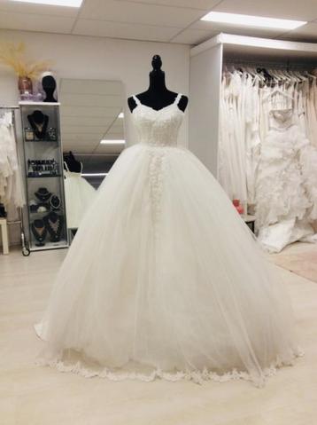 trouwjurk, gypsy trouwjurk, prinsessen trouwjurk mt 32,34,36 beschikbaar voor biedingen