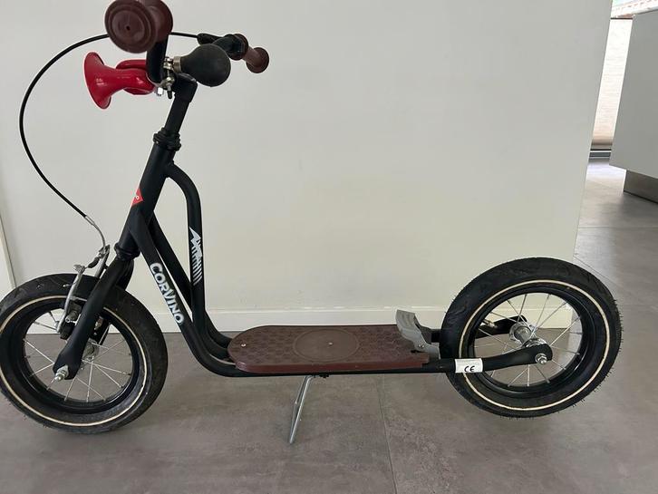 Corvino Autoped - Zo goed als nieuw!, Fietsen en Brommers, Steps, Zo goed als nieuw, Kickbike, Ophalen of Verzenden
