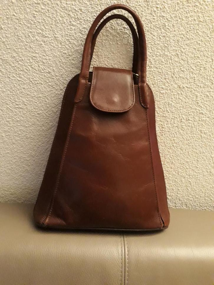 rugtas ook als hand of schoudertas te dragen, Sieraden, Tassen en Uiterlijk, Tassen | Rugtassen, Gebruikt, Overige merken, 25 tot 40 cm