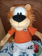 Loekie de Leeuw oranje voetbal knuffel voetballer 34 cm, Kinderen en Baby's, Speelgoed | Knuffels en Pluche, Ophalen of Verzenden