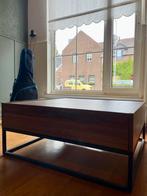 Salontafel van donker hout met zwart metaal, Ophalen, Salontafel van donker hout met zwart metaal, 50 tot 100 cm, 50 tot 100 cm